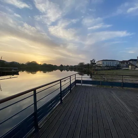 アパート Marianne 8 *